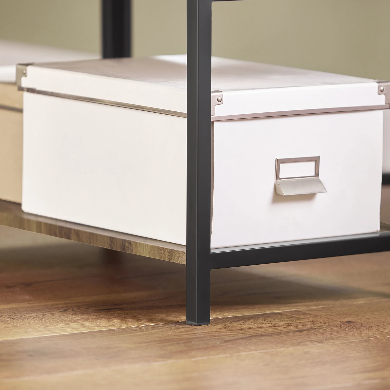 Table pliante avec étagères de rangement